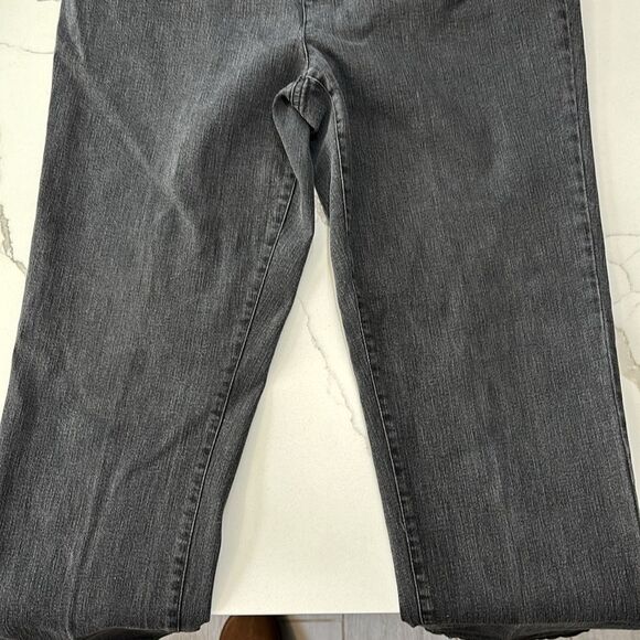 Jones New York | Women’s Sport Stretch Black Denim Jeans - Picture 6 of 11